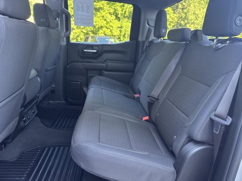 Used 2024 Chevrolet Silverado 1500 Custom Trail Boss w/ LPO, Dark Essentials Package AWD/4WD image 9