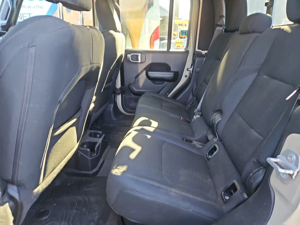 Used 2020 Jeep Gladiator Sport AWD/4WD image 4