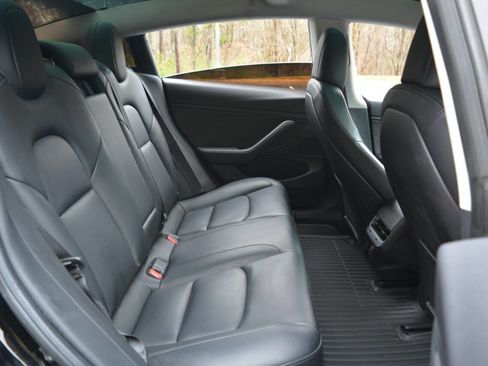 Used 2019 Tesla Model 3 Standard Range Plus image 16