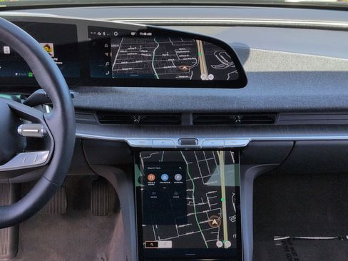 Used 2024 Lucid Air Pure image 29