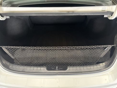 Used 2021 Hyundai Elantra Blue image 10