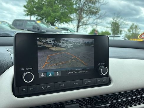 Used 2025 Honda HR-V LX image 22