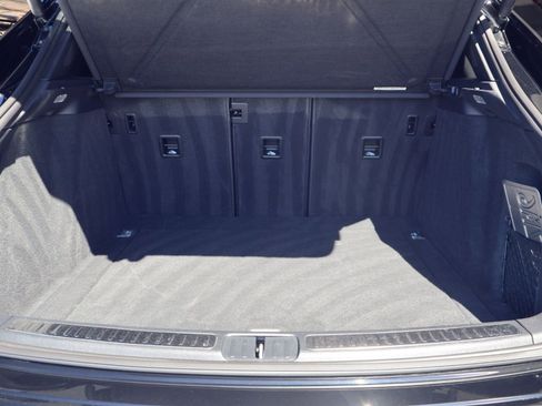 Certified 2022 Porsche Macan S image 22