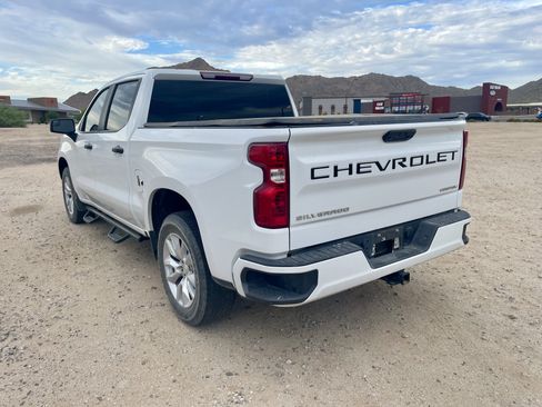 Used 2022 Chevrolet Silverado 1500 Custom RWD image 3