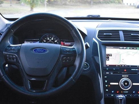 Used 2016 Ford Explorer Sport w/ Equipment Group 401A AWD/4WD image 20