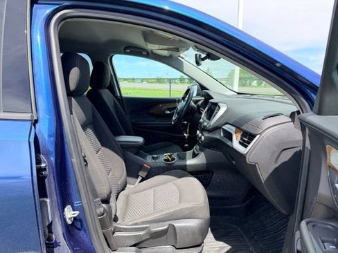 Used 2020 GMC Terrain SLE w/ Driver Convenience Package FWD image 10
