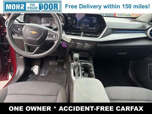 Used 2024 Chevrolet Trax LS image 33