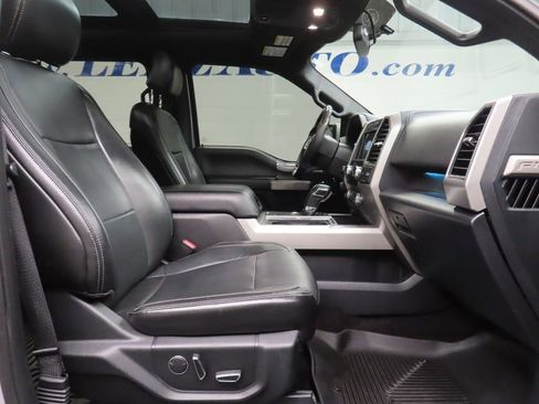 Used 2017 Ford F150 Lariat w/ Equipment Group 501A Mid AWD/4WD image 28