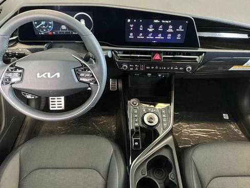 New 2026 Kia Niro Wave FWD image 13