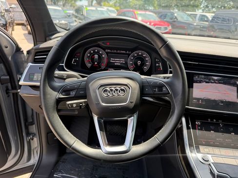 Used 2025 Audi Q7 3.0T Premium Plus AWD/4WD image 17