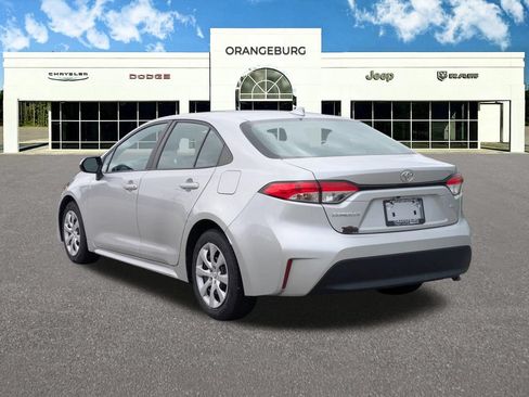 Used 2024 Toyota Corolla LE FWD image 6