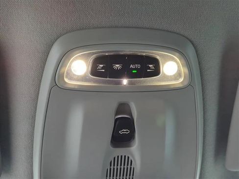 Used 2020 Volvo XC40 T5 Inscription w/ Protection Package Premier image 20