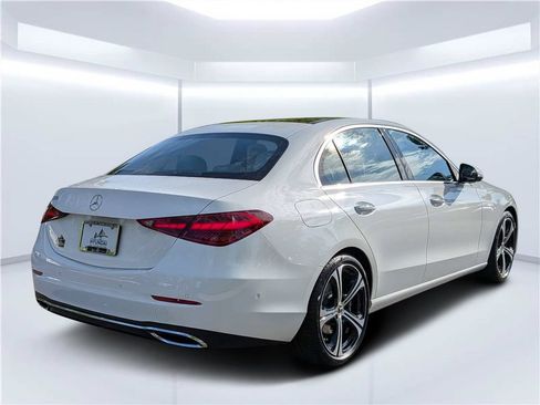 Used 2023 Mercedes-Benz C 300 Sedan image 3