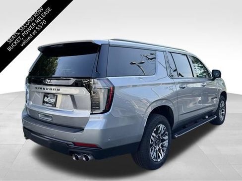 Used 2025 Chevrolet Suburban Z71 w/ Comfort Package AWD/4WD image 9