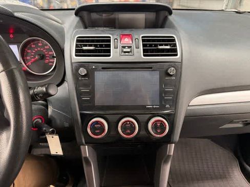 Used 2018 Subaru Forester 2.5i Premium w/ All-Weather Package AWD/4WD image 21