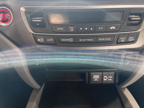 Used 2021 Honda Pilot EX image 48