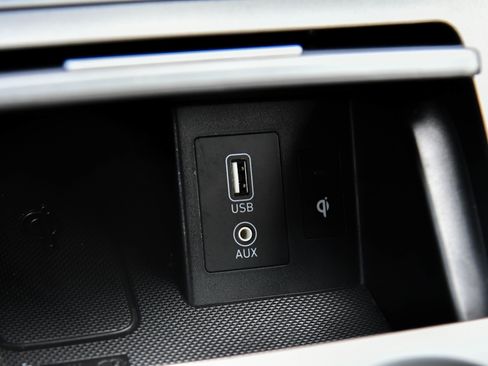 Used 2021 Hyundai Kona Limited image 24