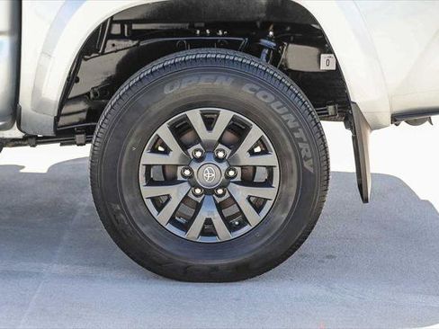 Certified 2022 Toyota Tacoma SR5 RWD image 11