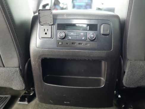 Used 2018 Chevrolet Tahoe Premier image 30