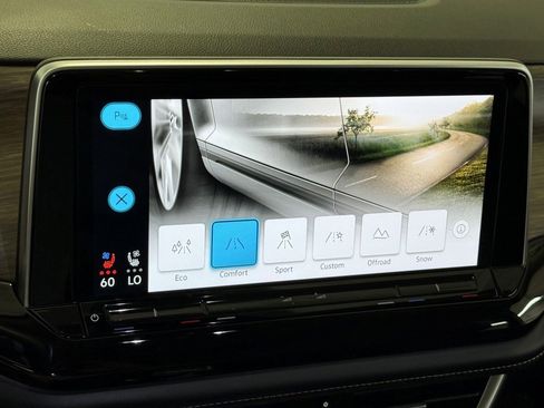 Used 2024 Volkswagen Atlas SEL image 39