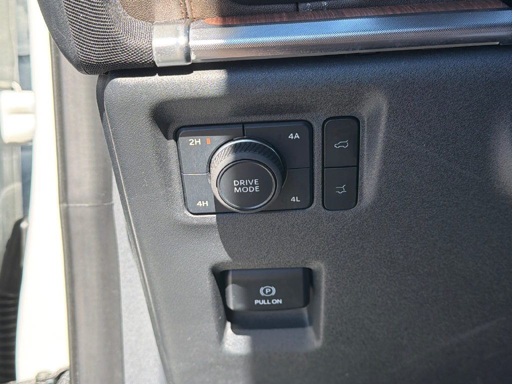 Used 2025 Ford Expedition King Ranch AWD/4WD image 34
