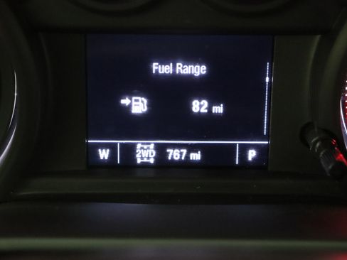 Used 2025 Chevrolet Silverado 2500 Custom w/ Custom Value Package image 40