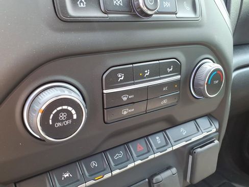 Used 2024 Chevrolet Silverado 1500 Custom Trail Boss image 21