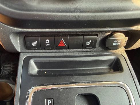 Used 2017 Jeep Patriot High Altitude AWD/4WD image 20
