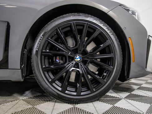Used 2022 BMW 750i xDrive w/ M Sport Package image 47