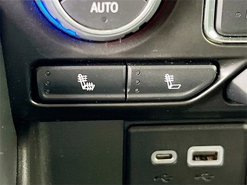 Used 2022 Chevrolet Tahoe Z71 w/ Luxury Package image 21