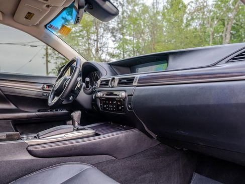 Used 2016 Lexus GS 350 image 32