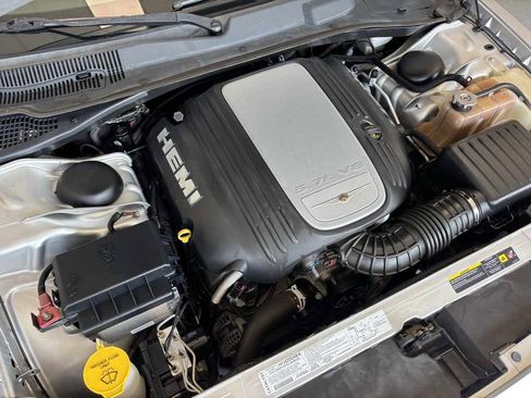 Used 2005 Chrysler 300 C image 30