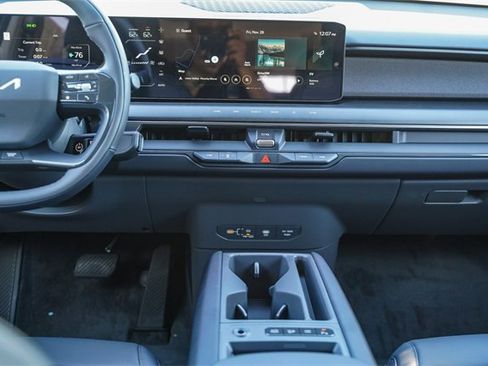 New 2026 Kia EV9 Wind image 15