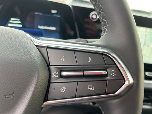 New 2026 Chevrolet Equinox LT image 18