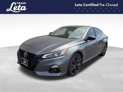 Used 2022 Nissan Altima 2.5 SR w/ Midnight Edition Package