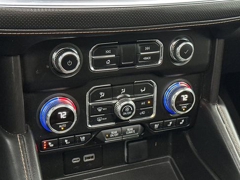 Used 2024 GMC Yukon AT4 image 20