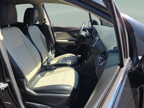 Used 2020 Buick Encore Preferred w/ Safety Package FWD image 15