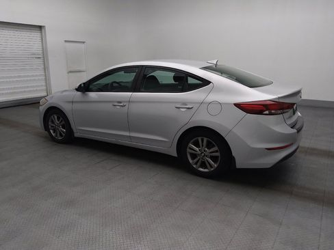 Used 2018 Hyundai Elantra SEL FWD image 3