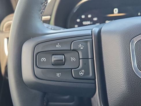 Used 2024 GMC Yukon AT4 image 23