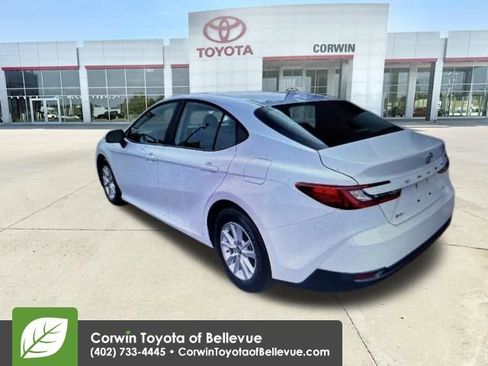 Used 2025 Toyota Camry LE FWD image 10