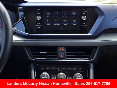 Used 2024 Volkswagen Taos SE AWD/4WD image 19