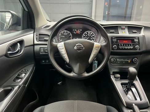Used 2017 Nissan Sentra S image 19