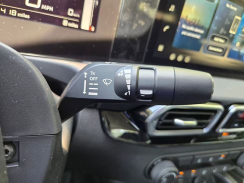 New 2026 Nissan Sentra SV FWD image 18