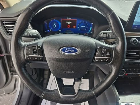 Used 2020 Ford Escape Titanium AWD/4WD image 21