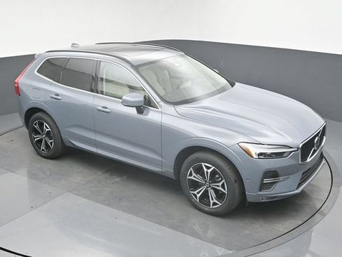 Used 2022 Volvo XC60 B5 Momentum w/ Advanced Package AWD/4WD image 44