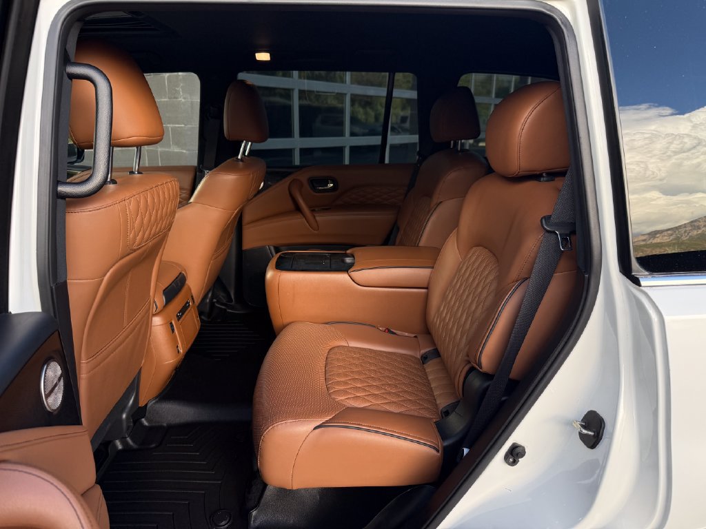 Used 2024 INFINITI QX80 Sensory w/ Cargo Package AWD/4WD image 31