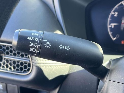 Used 2023 Honda HR-V LX image 23