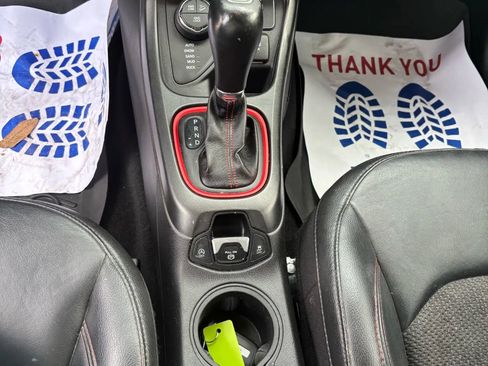 Used 2019 Jeep Compass Trailhawk image 17