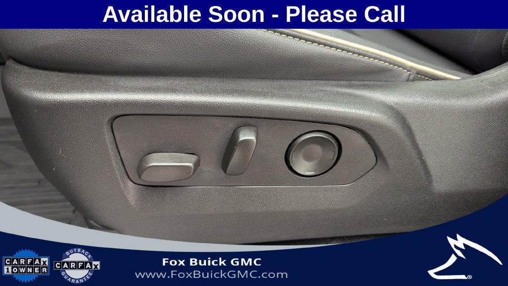 Used 2024 GMC Yukon XL SLT w/ SLT Luxury Package AWD/4WD image 23