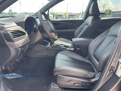 Used 2026 Subaru Forester Wilderness w/ Wilderness Package AWD/4WD image 9